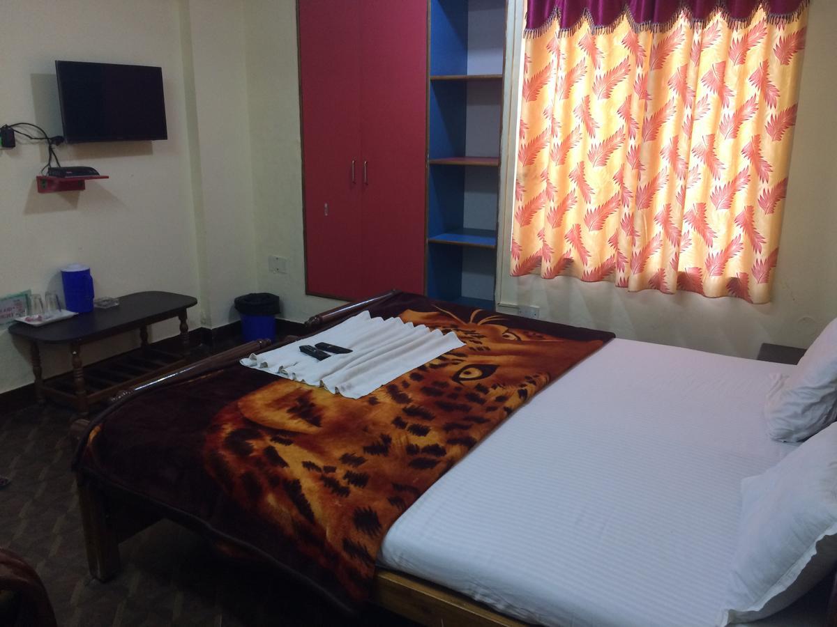 Hotel Green Land Bangalore Eksteriør bilde